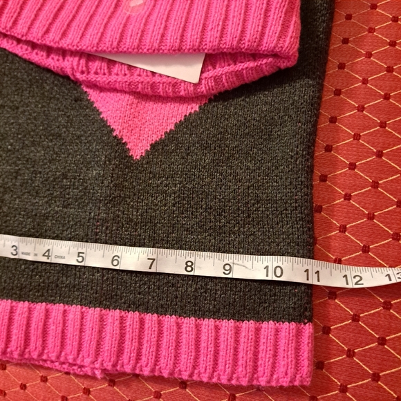 Marcus Adler M/L Pink Heart Charcoal Gray Dog Sweater & Matching Dog Mom Beanie - Picture 9 of 9